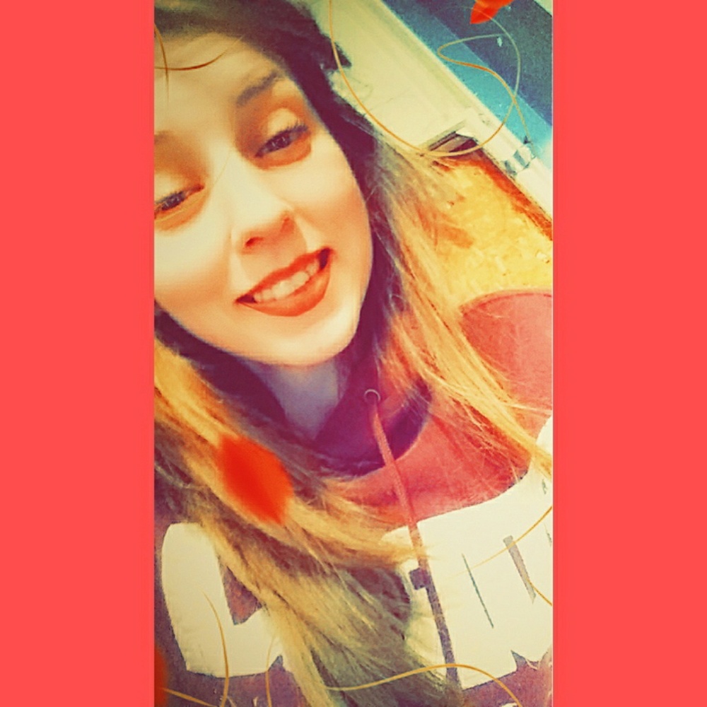 Meet your Posher, Shandlr